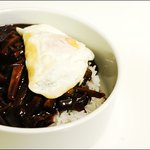 짜장<b>덮밥</b>..