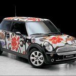 꽃·얼룩말 <b>무늬</b> ‘타일 자동차’