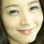 김혜수 <b>셀프</b>모드 피부짱이네