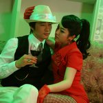 작업녀로 변신한 한지민  <b>망사</b>스타킹이 눈에 확띄넹~^^;;