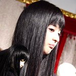 원조 인형녀는..<b>사실</b> <b>이</b> 여자가 아닐까