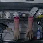 새벽에난목이말랐고,물을 마시러<b>부엌</b>에,,