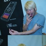 ▶돌+<b>아이</b> 노홍철 핸펀 바꾸구 <b>특유</b>의 몸짓으루 셀카! 2시간전