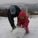 아빠와 <b>눈밭</b>에서....