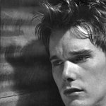 <b>에단</b> 호크