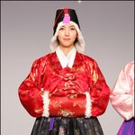 <b>박술녀</b>의 한복 사랑나눔 패션쇼 무대에서