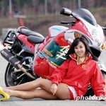 <b>요염</b>한레이싱모델 황시내