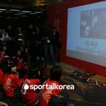 박지성 팬들과 <b>현지</b>전화 연결중~ 헉!!