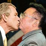 '<b>부시</b>-김정일 뽀뽀'  사진 화제