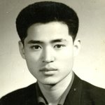 제 <b>아버님</b> 30 대 모습.