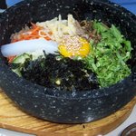 <b>먹음직</b>한 돌솥비빔밥