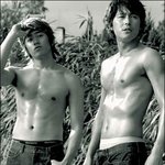 지오다노(정우성과 <b>이완</b>?)-흐믓하네..