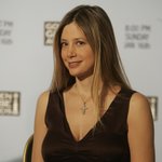 <b>미라</b> 소르비노, 청초한 아름다움