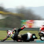 스쿠터 경주중 넘어지는 장면 <b>연사</b>