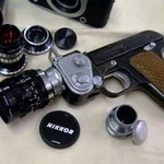 오해하면 <b>곤란</b>해, 권총 카메라