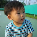 하늘색이 잘 어울리는 아이