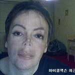 마이클<b>잭슨</b>?