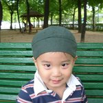 <b>호석</b>이 공원에서 한 컷