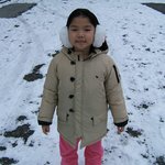 눈이 온 기념으로 <b>얼른</b> 나가서 찰칵! 했습니다.^^