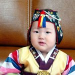 <b>정원</b>이 돌옷입고, 6개월사촌을 만나 반가워서