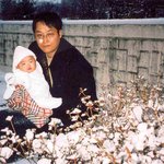 [그해겨울은따뜻했네]태어나서 첫눈을 맞이하는 아이의 <b>천진</b>난만한 모습