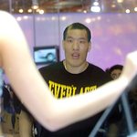 레이싱걸 보구 뻑간 <b>최홍만</b>