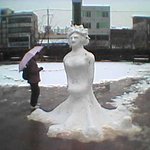 <b>눈</b>사람이 <b>이</b>정도는 되야지