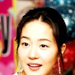 <b>엄지원</b>