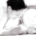 태어난지 3일째 된 아기와 <b>위대</b>한 엄마