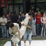 사람잡는 <b>행위</b> 예술....