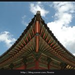 상대편을 생각하는 좌우<b>대칭</b>