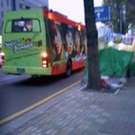 <b>신촌</b>에 나타난 슈퍼쥬니어 차량