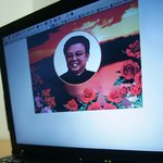 노트북 화면에 김정일 위원장이?