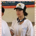 <b>쓰나미</b>때 봉사갔던 윤은혜 직찍들~