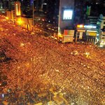 [경향포토2004]‘탄핵무효’뜨거운 촛불시위