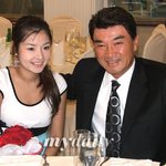 공식<b>석상</b>에 나타난 이덕화 딸 이지현