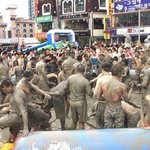 보령머드 축제의 <b>미스</b>유니버스 제니퍼 호킨스
