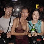 태국에 있는 남자인데 여자로 <b>수술</b>함.  <b>이</b>남자의 미모를 평가 해주세용