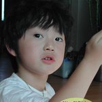 사나이 자존심! 코를 파며 무너뜨리다...^^