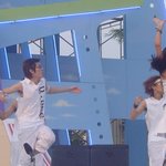 <b>유니</b> 공연중~~혹시 팬티?!