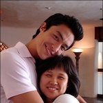 다니엘과 삼식에게 안겨있는 저<b>여자</b>~넘 부럽당 <b>t</b>.t