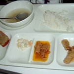 이 <b>식판</b>도 만만찮다