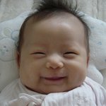 사랑스런 <b>아가</b>의 천사 같은 미소