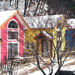 펜션 경기도 포천 산정호수 산비탈.. <b>객실</b> 비교