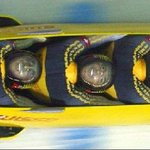 무서운 뒤통수 <b>헬맷</b>