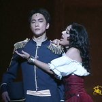 뮤지컬에 출연하는 스타들