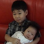동욱이와 희서의 사진입니다.