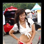 <b>살짝</b>보이는 육감적 몸매