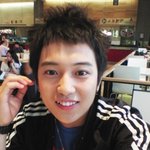 <b>덧니</b>가 매력적인 남자 연예인