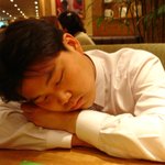 시끄러운 커피�事繭捉� 어쩔 수 없는-_-<b>zz</b>